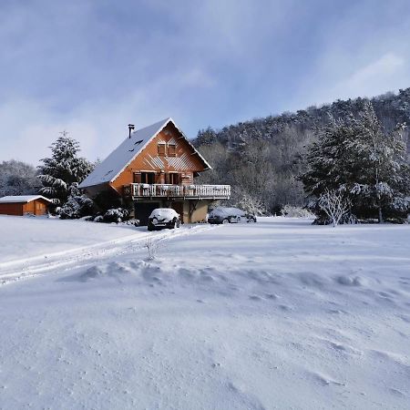 Chalet Entre Lac Et Volcan Murol Exterior photo
